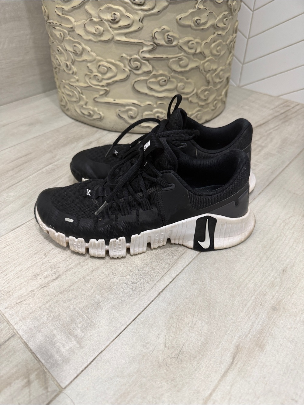 Nike Black and White Metcon 5 Athletic Shoes